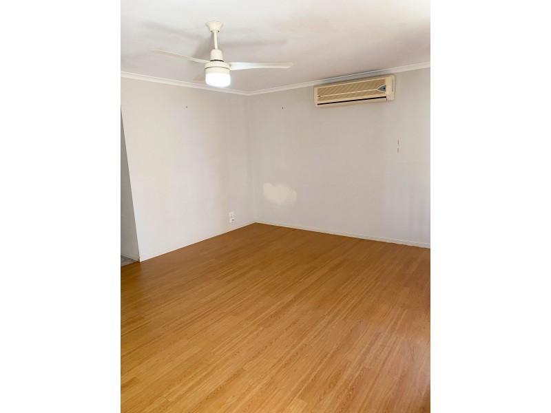 11 Amor Court, Yamanto QLD 4305