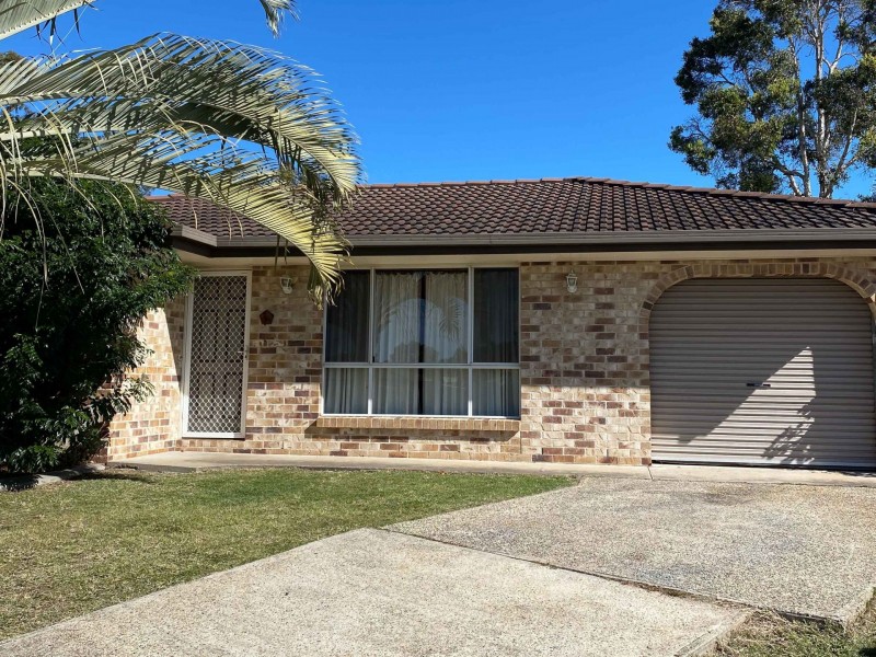 11 Amor Court, Yamanto QLD 4305