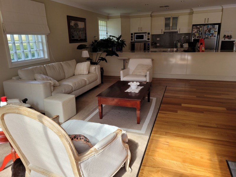 130 Canobolas Road, Orange NSW 2800