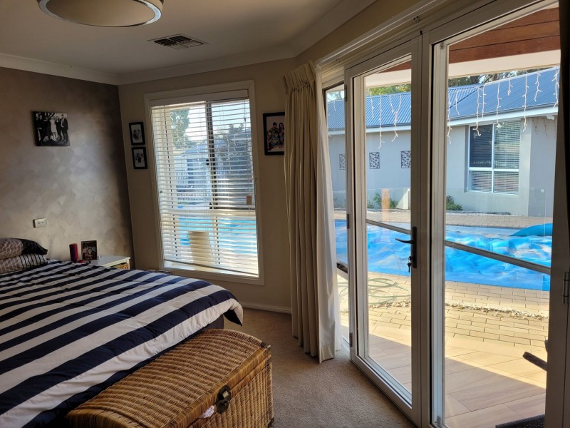 130 Canobolas Road, Orange NSW 2800