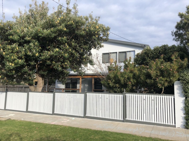 3 Pengilley Ave, Apollo Bay VIC 3233