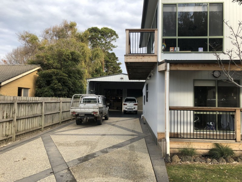 3 Pengilley Ave, Apollo Bay VIC 3233