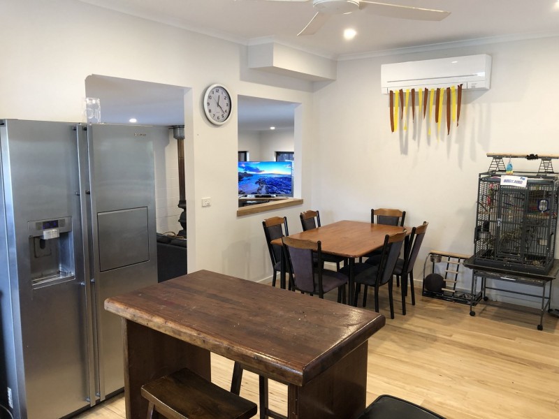 3 Pengilley Ave, Apollo Bay VIC 3233