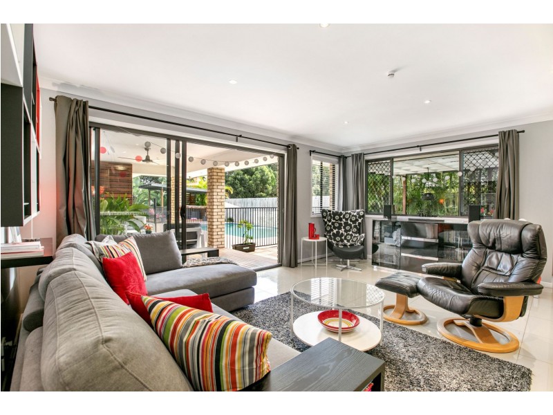 6 Estuary Ave, Victoria Point QLD 4165