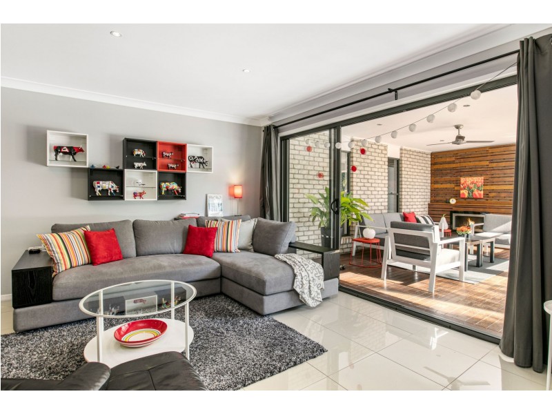 6 Estuary Ave, Victoria Point QLD 4165