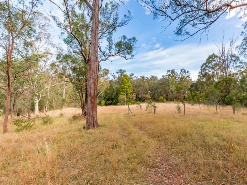 11 Three Mile Road, Crows Nest QLD 4355