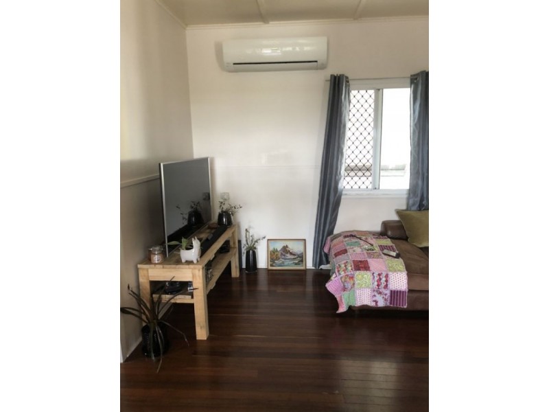 19 Eton St, West Rockhampton QLD 4700