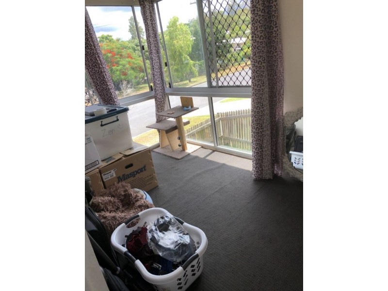 19 Eton St, West Rockhampton QLD 4700