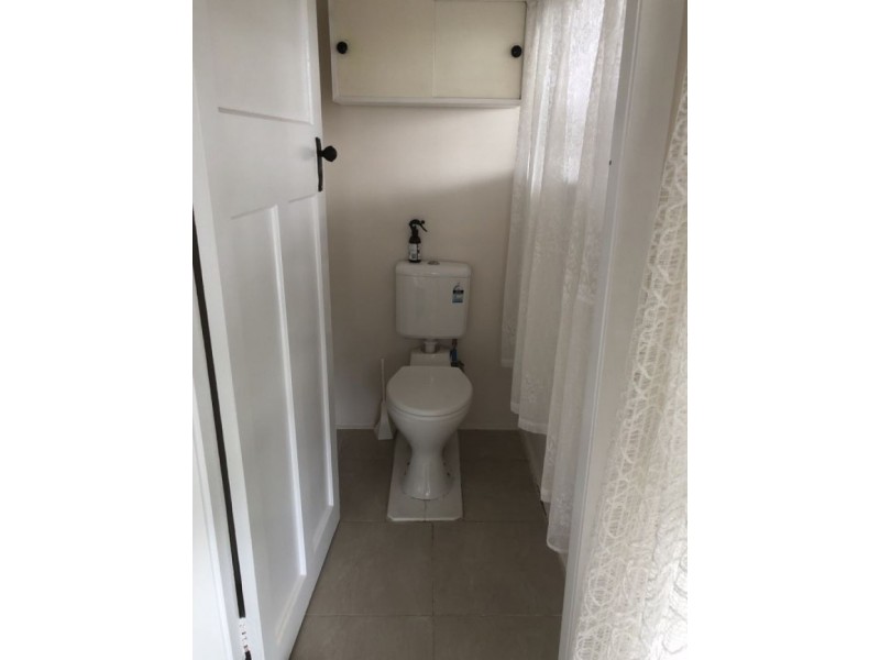 19 Eton St, West Rockhampton QLD 4700