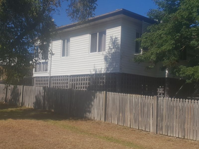 19 Eton St, West Rockhampton QLD 4700