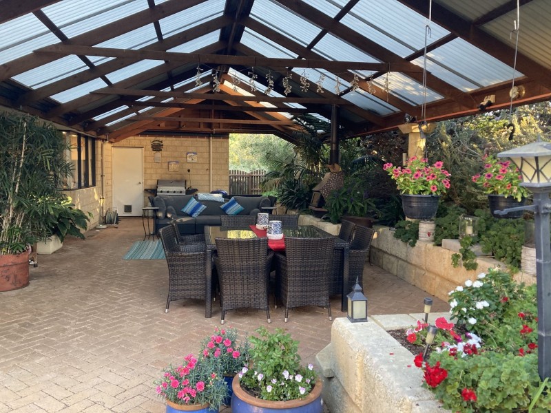 4 Tuckey Place, Golden Bay WA 6174