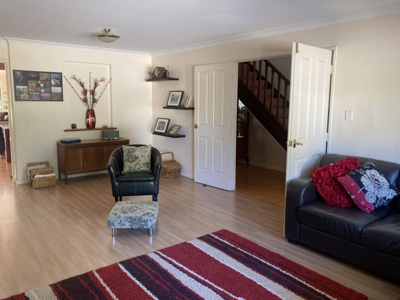 4 Tuckey Place, Golden Bay WA 6174