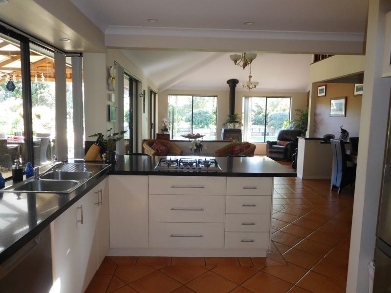 4 Tuckey Place, Golden Bay WA 6174