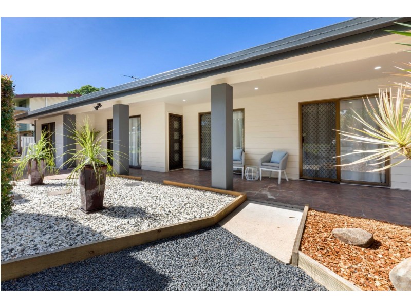16 Domino Crescent, Andergrove QLD 4740