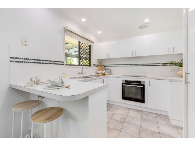 16 Domino Crescent, Andergrove QLD 4740
