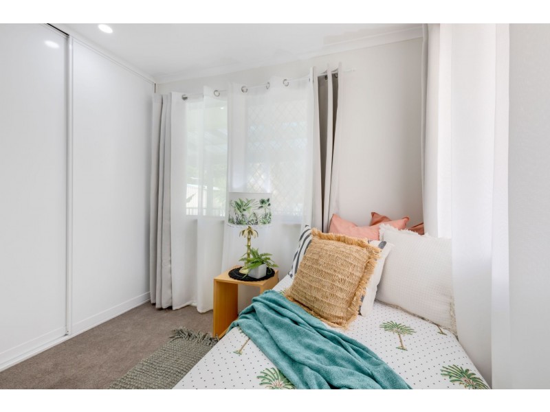 16 Domino Crescent, Andergrove QLD 4740