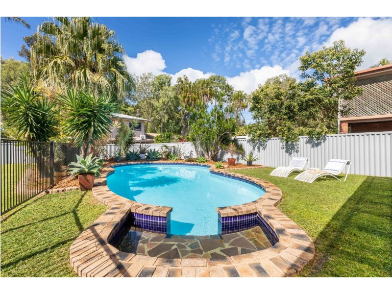 16 Domino Crescent, Andergrove QLD 4740