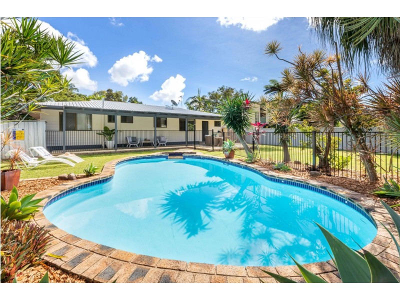 16 Domino Crescent, Andergrove QLD 4740