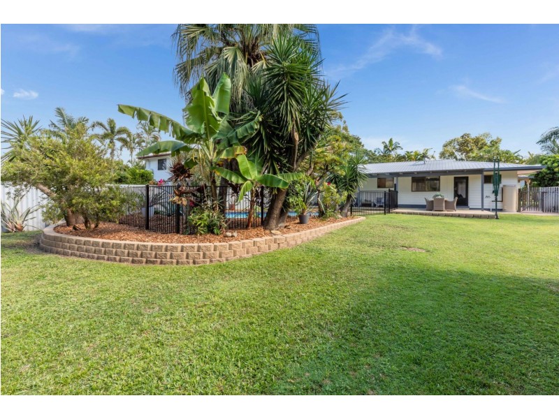 16 Domino Crescent, Andergrove QLD 4740
