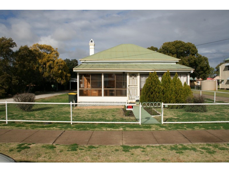 57 Warwick St, Allora QLD 4362