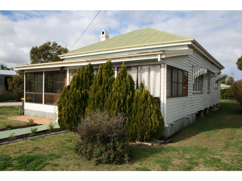 57 Warwick St, Allora QLD 4362