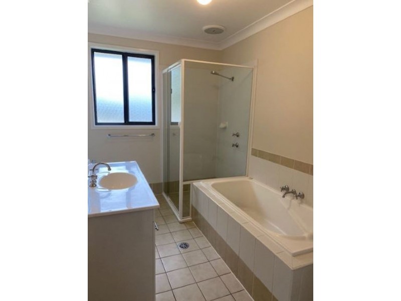 4/6 Howe Place, Raworth NSW 2321