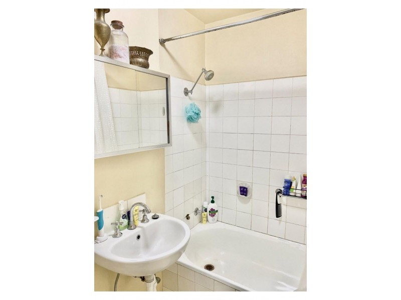 2/550 Moreland Rd, Brunswick West VIC 3055
