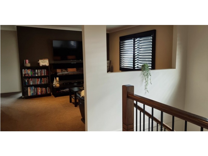 28 Peppermint Grove, Taylors Hill VIC 3037
