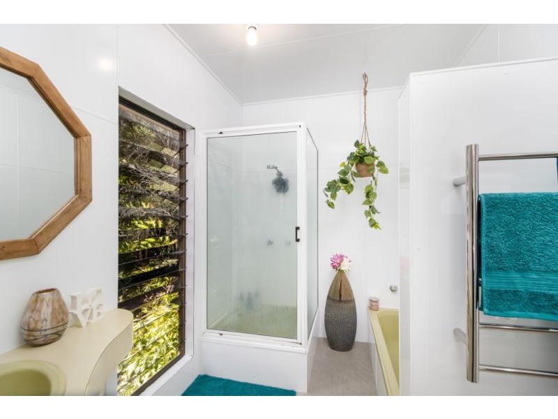 24-26 Wavell Drive, Tinaroo QLD 4872