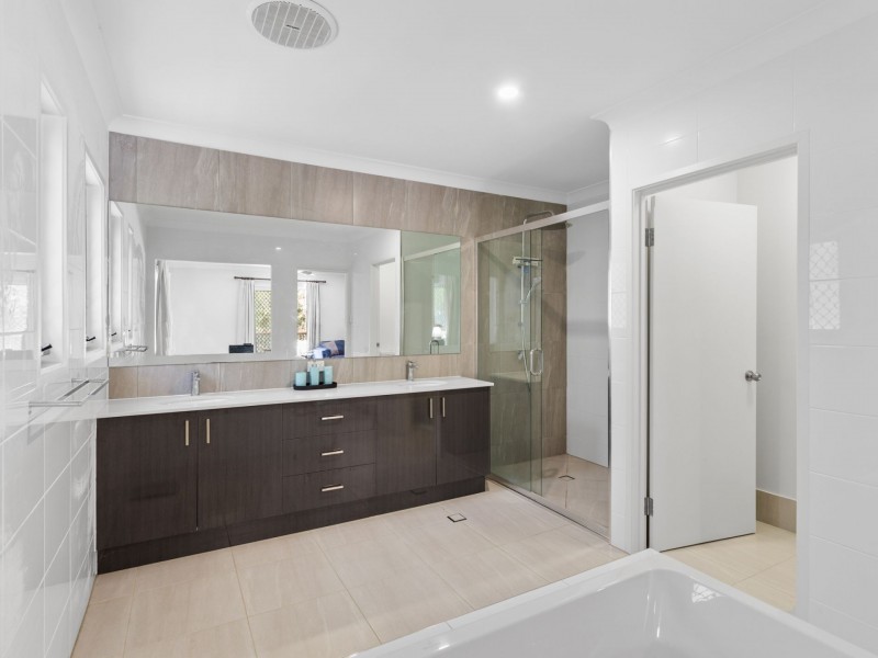 38 Central Srteet, Upper Kedron QLD 4055