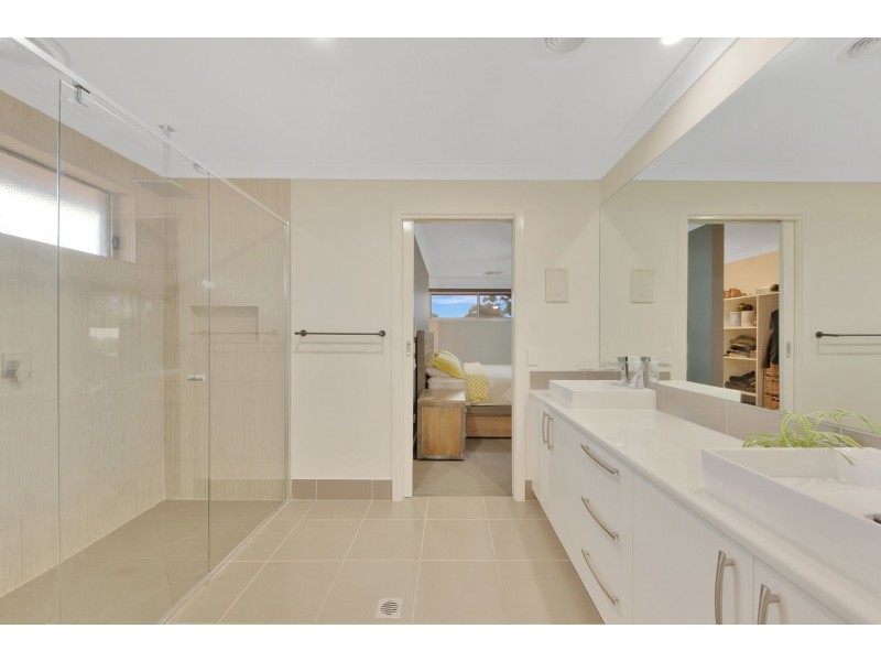 94-96 Augusta Street, Corowa NSW 2646