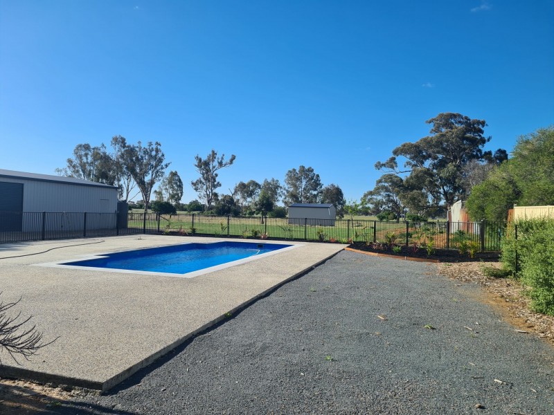 94-96 Augusta Street, Corowa NSW 2646