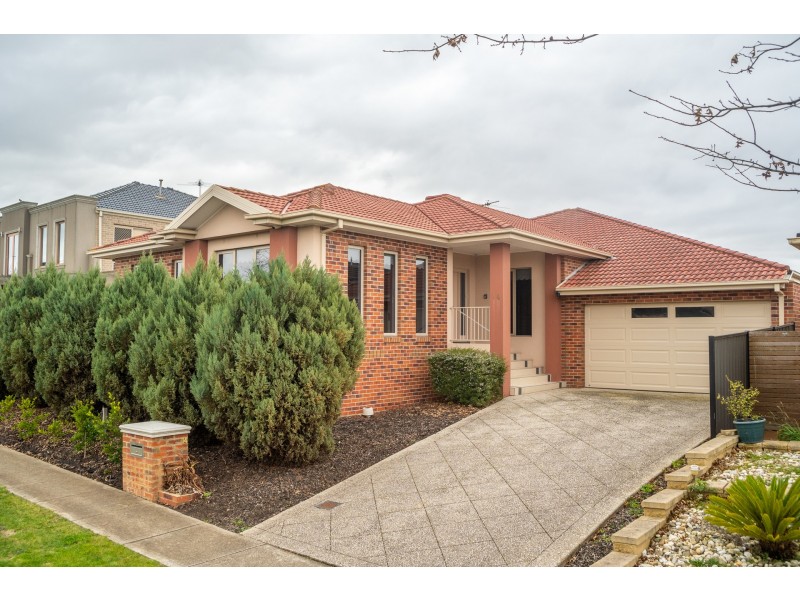 14 Candlebark Drive, Greenvale VIC 3059