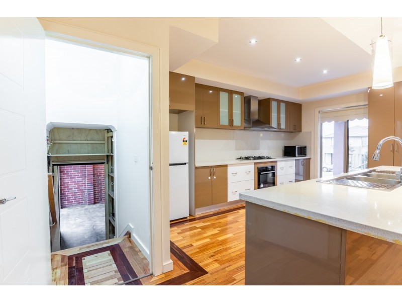 14 Candlebark Drive, Greenvale VIC 3059