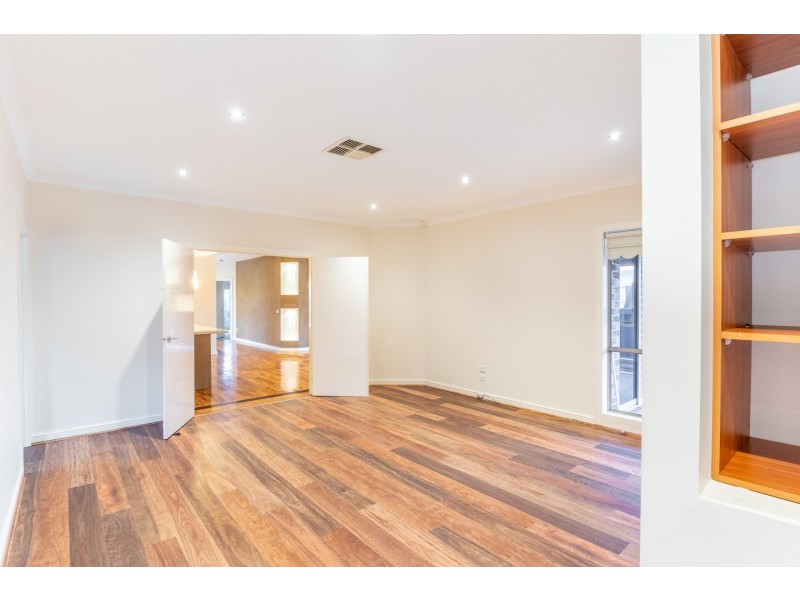 14 Candlebark Drive, Greenvale VIC 3059