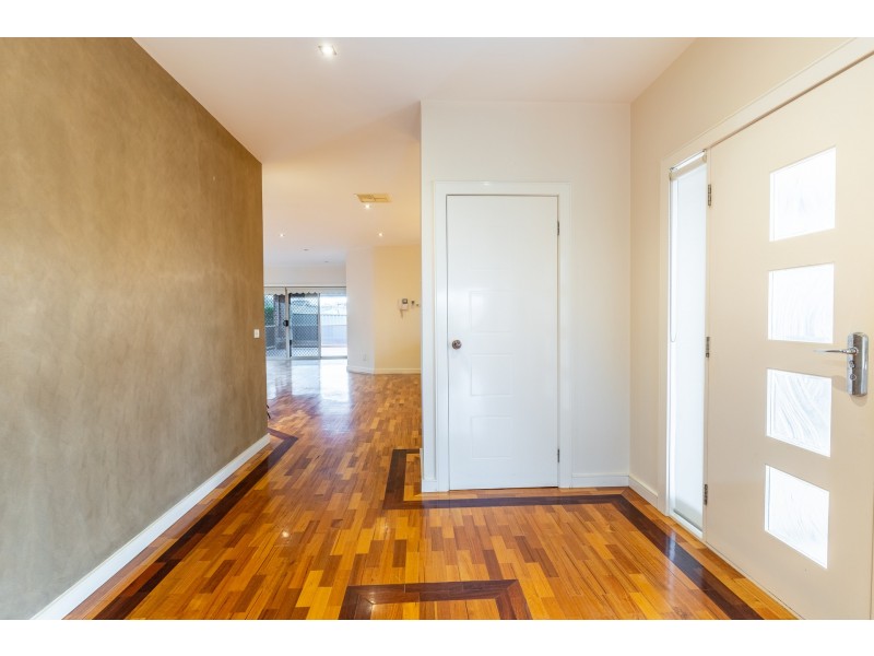 14 Candlebark Drive, Greenvale VIC 3059