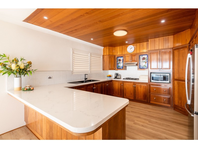 72 Warrain Crescent, Currarong NSW 2540