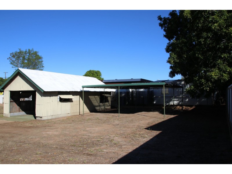 107 East Street, The Gap QLD 4825