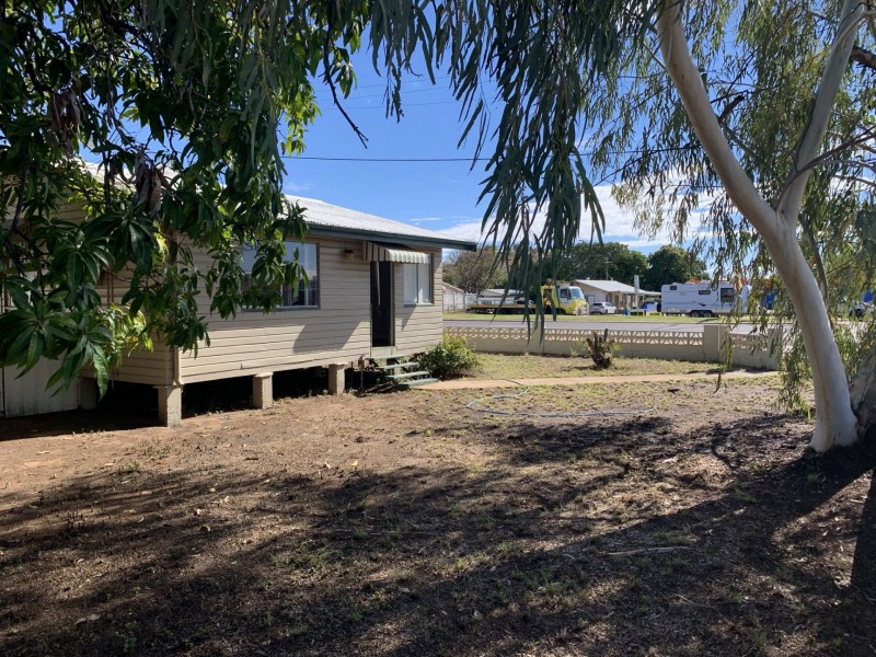 107 East Street, The Gap QLD 4825