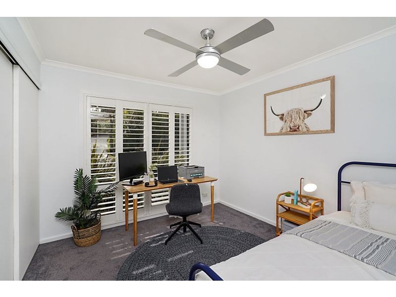 11 Lenaghan Crescent, Eleebana NSW 2282