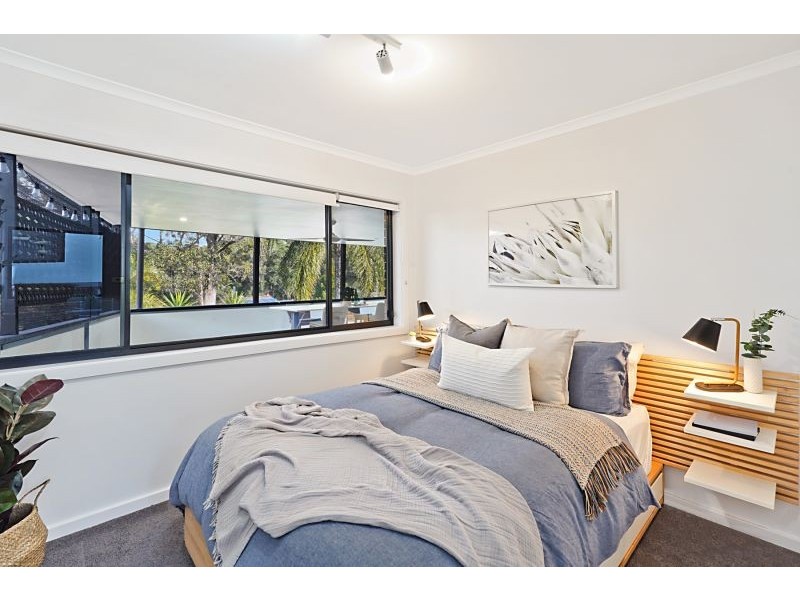 11 Lenaghan Crescent, Eleebana NSW 2282