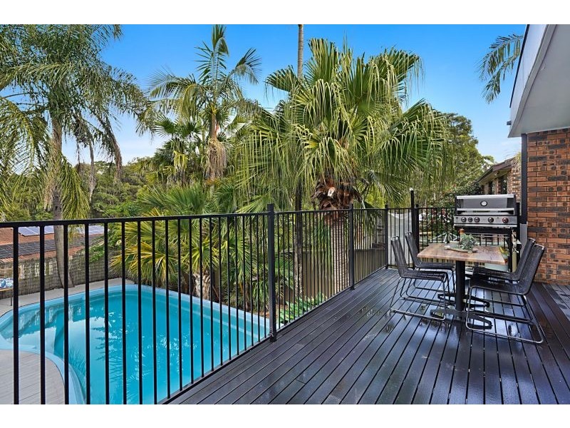 11 Lenaghan Crescent, Eleebana NSW 2282