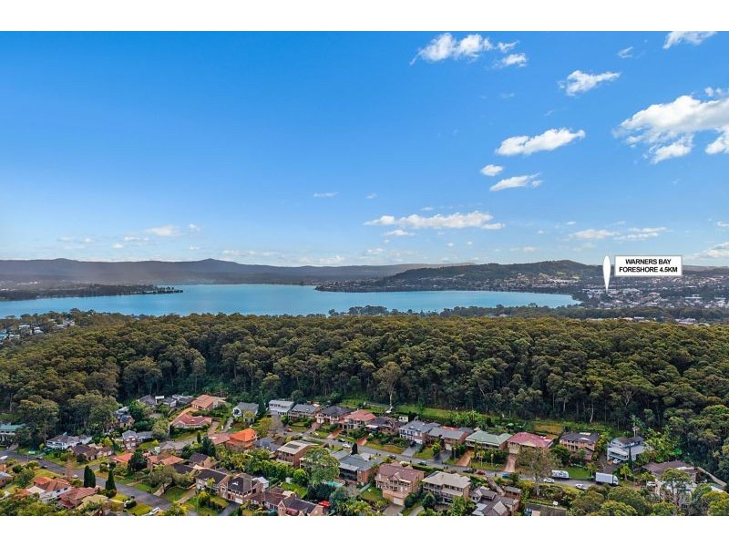 11 Lenaghan Crescent, Eleebana NSW 2282