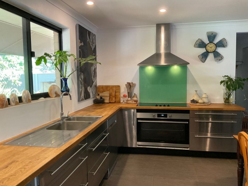 11 Yannarie Crescent, Dampier WA 6713