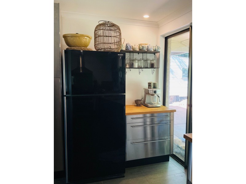 11 Yannarie Crescent, Dampier WA 6713