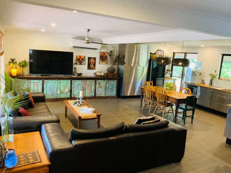 11 Yannarie Crescent, Dampier WA 6713