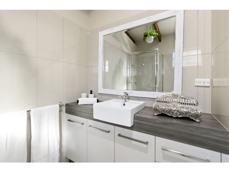 6b Bills Street, Lakes Entrance VIC 3909