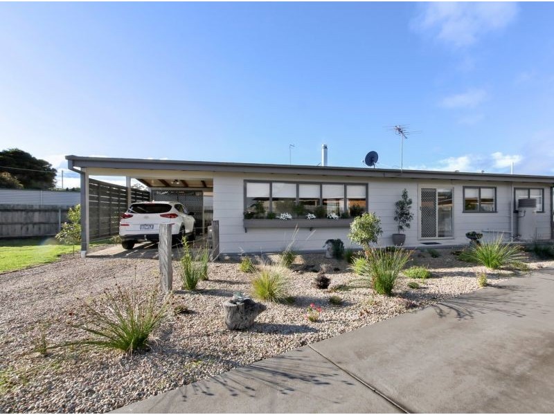 6b Bills Street, Lakes Entrance VIC 3909