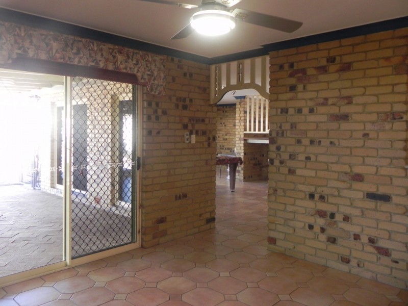 28 Aimee Drive, Urangan QLD 4655