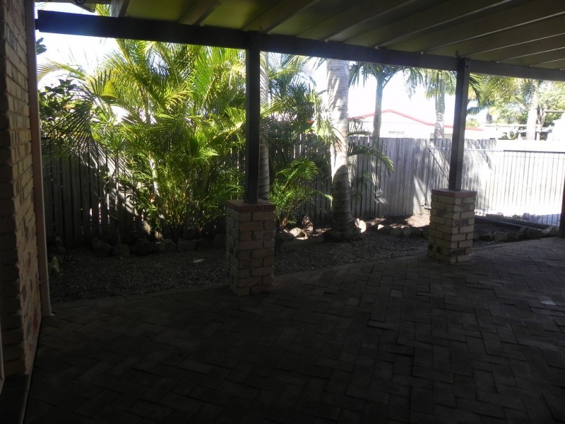 28 Aimee Drive, Urangan QLD 4655